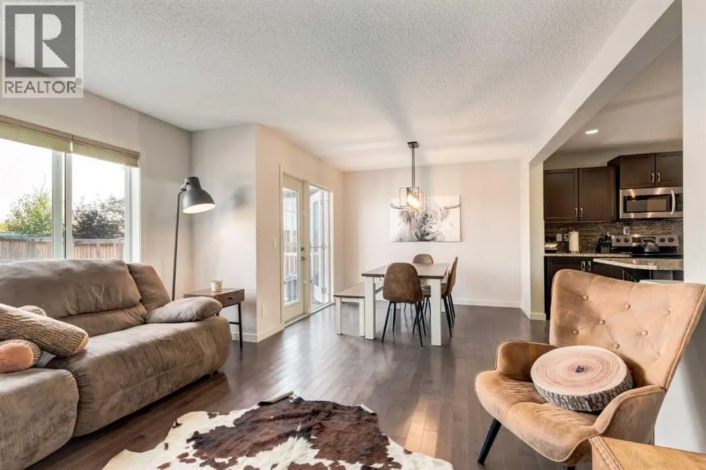298 River Heights Crescent