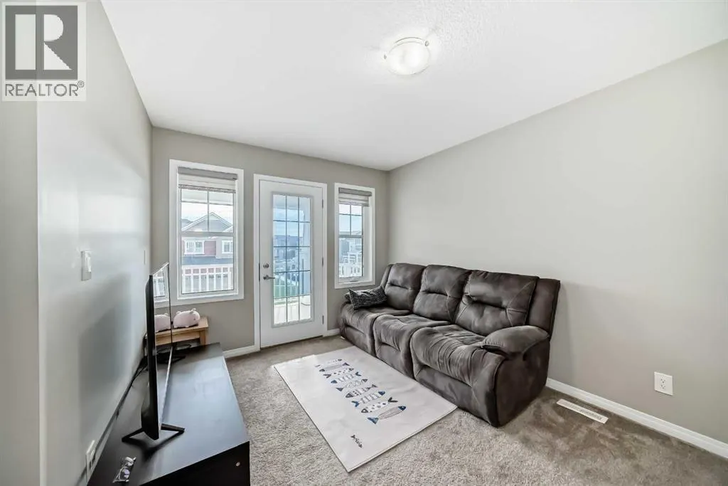 43 Carrington Crescent NW