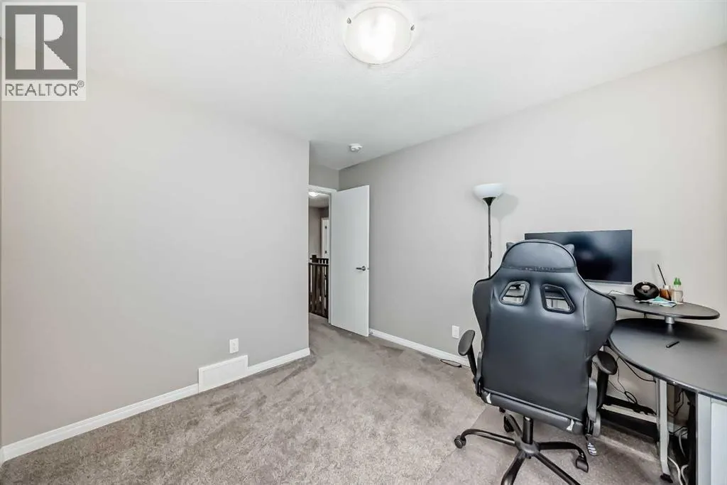 43 Carrington Crescent NW