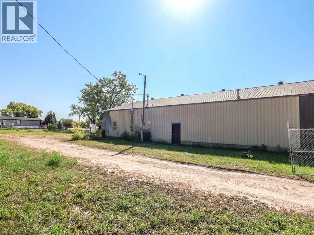 24 Railway Avenue