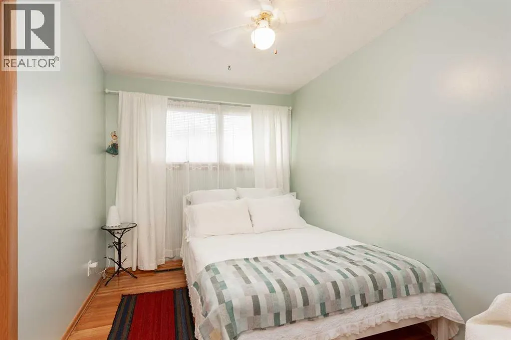 1306 29 Street S