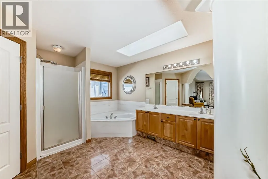 42 West Cedar Point SW