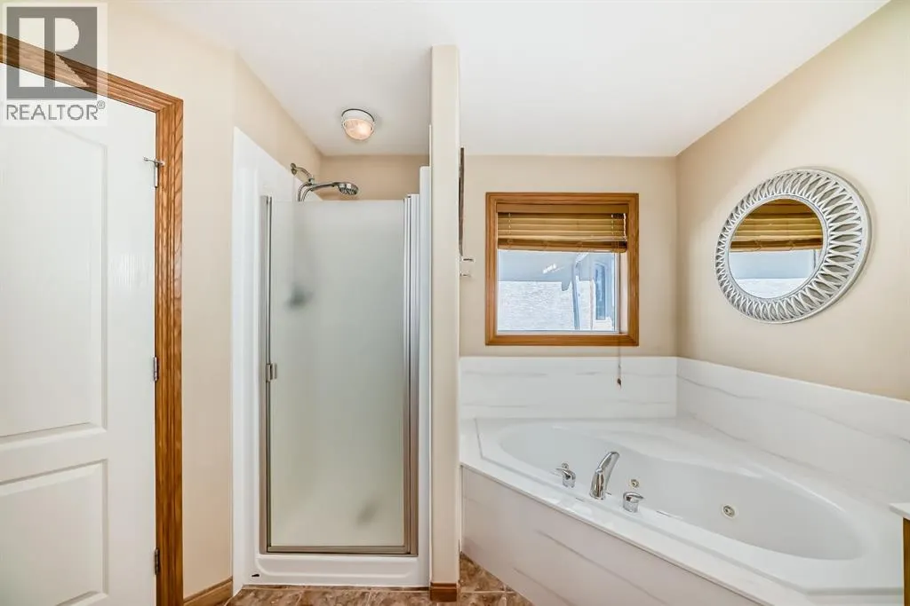 42 West Cedar Point SW