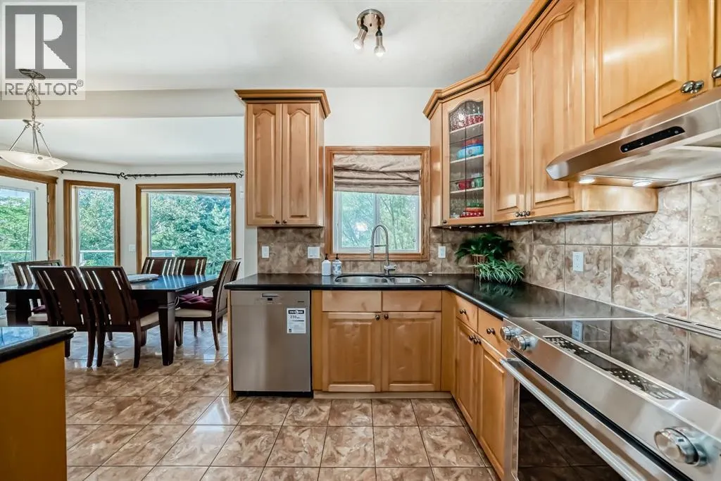 42 West Cedar Point SW