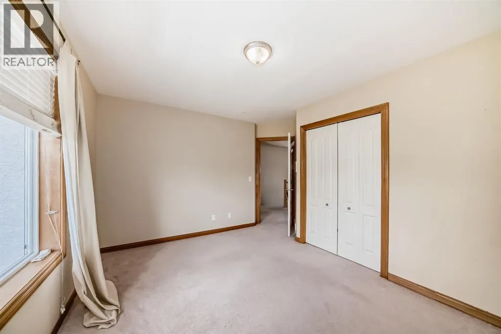 42 West Cedar Point SW