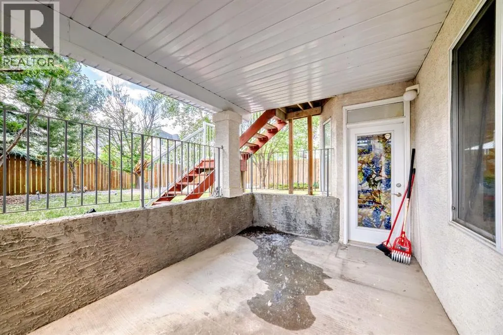 42 West Cedar Point SW