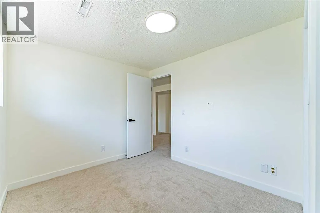 344 Templeview Drive NE