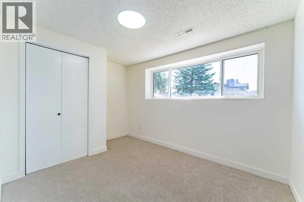 344 Templeview Drive NE