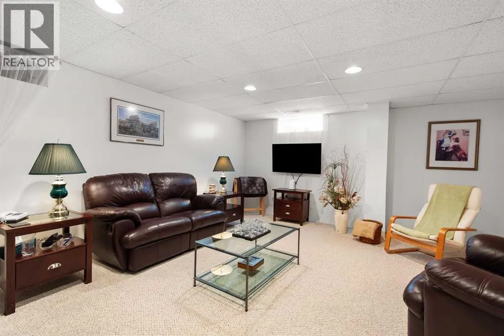 308, 165 South Ridge Drive SE
