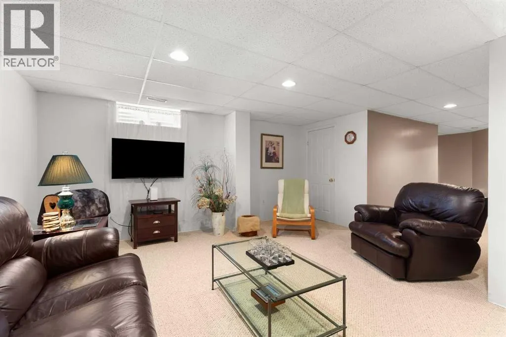 308, 165 South Ridge Drive SE
