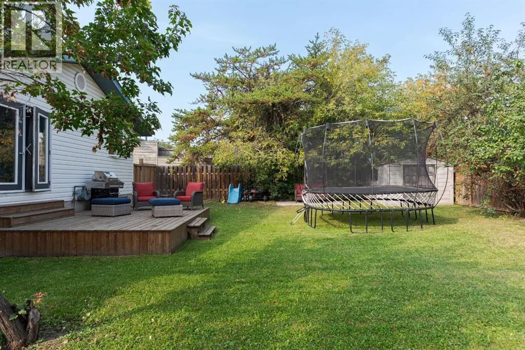 213 Ermine Crescent