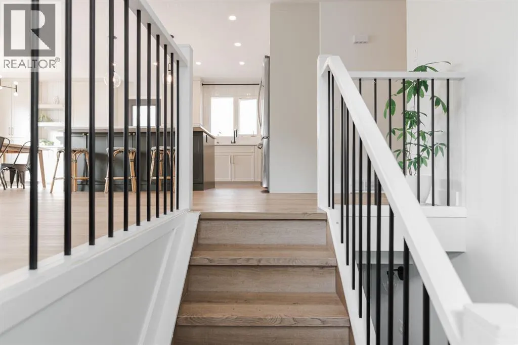 213 Ermine Crescent