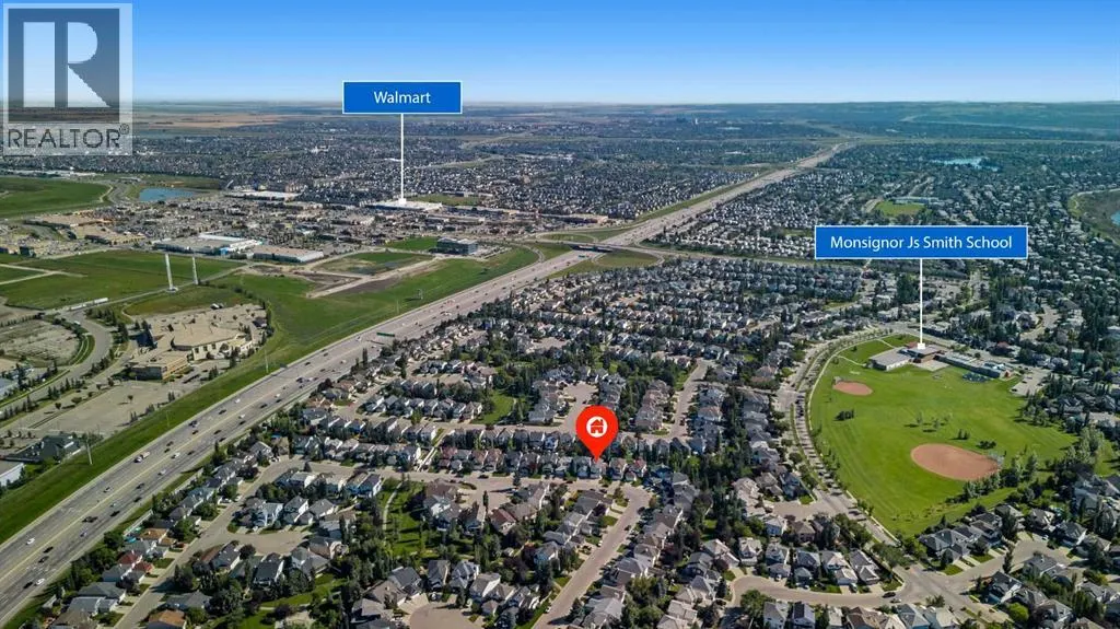 228 Douglas Ridge Close SE