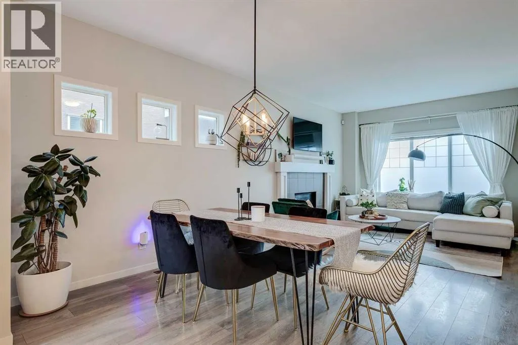 159 Mahogany Grove SE