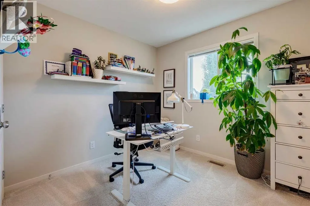 159 Mahogany Grove SE