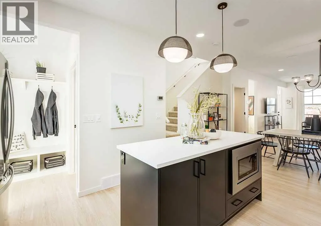 231 Savoy Landing SE