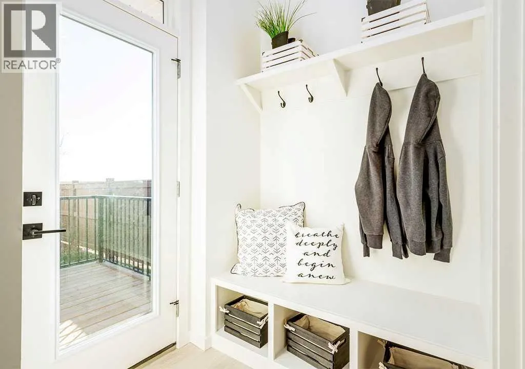 231 Savoy Landing SE