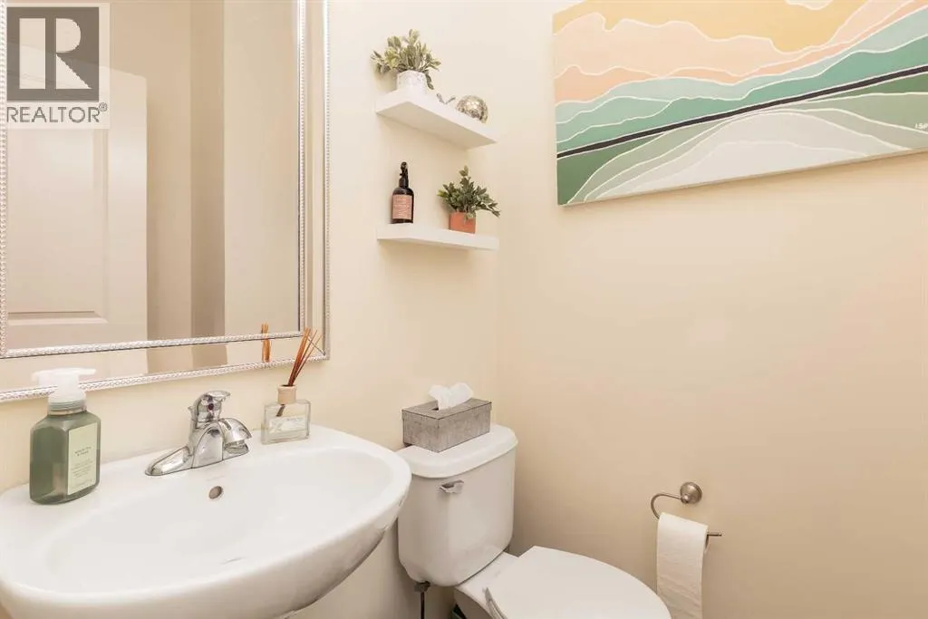 48, 295 Blackfoot Road W