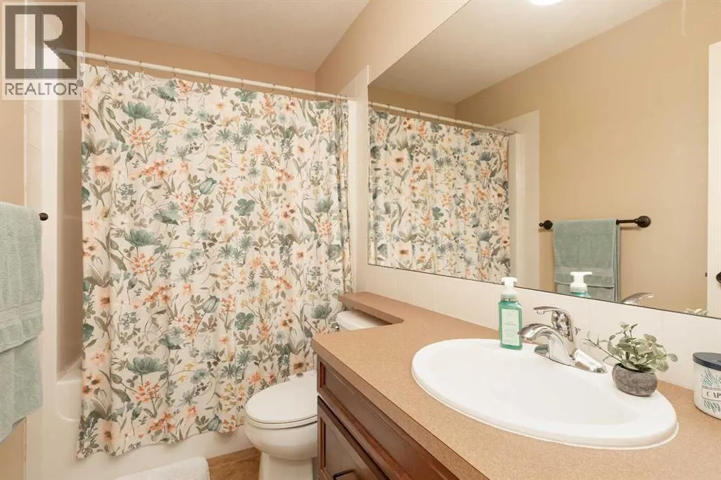 48, 295 Blackfoot Road W