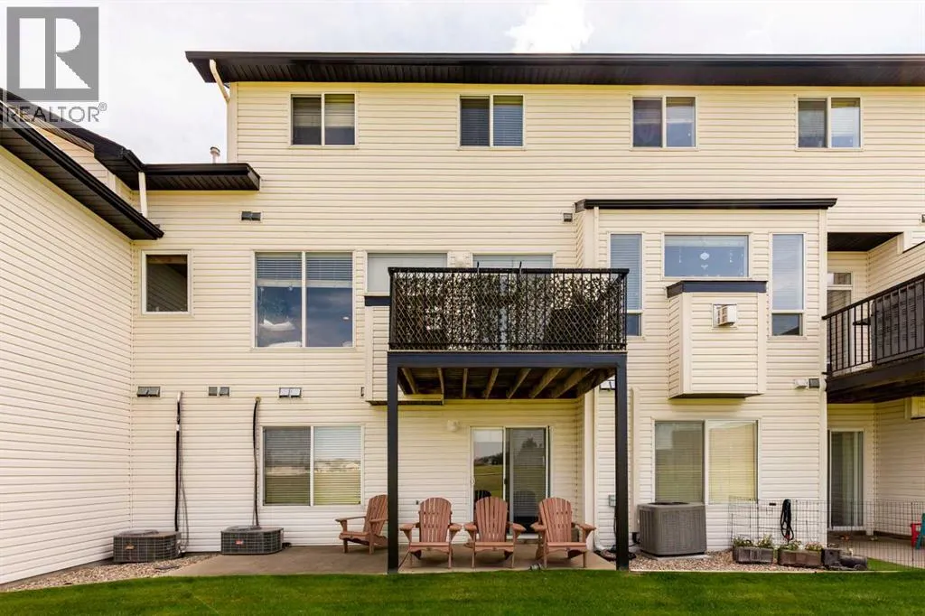 48, 295 Blackfoot Road W