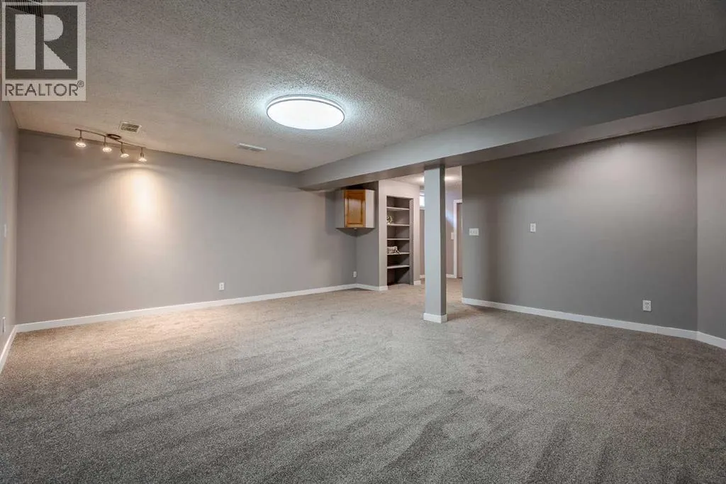 224 Jensen Drive NE