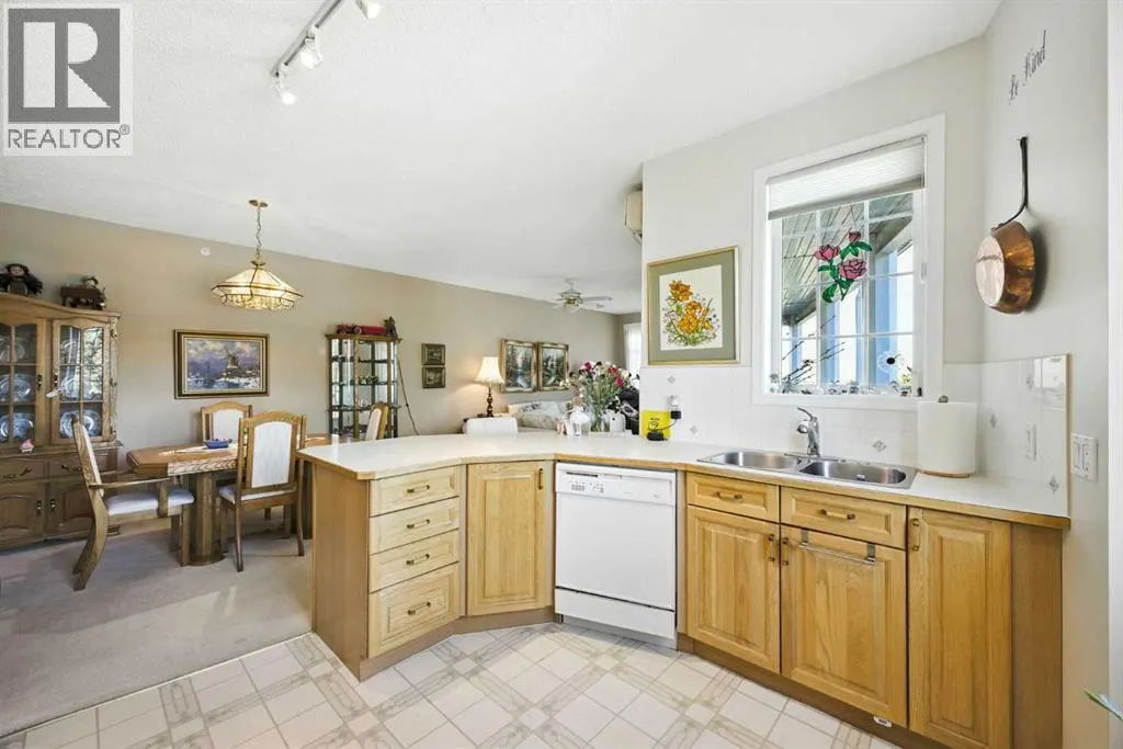 422, 5201 Dalhousie Drive NW