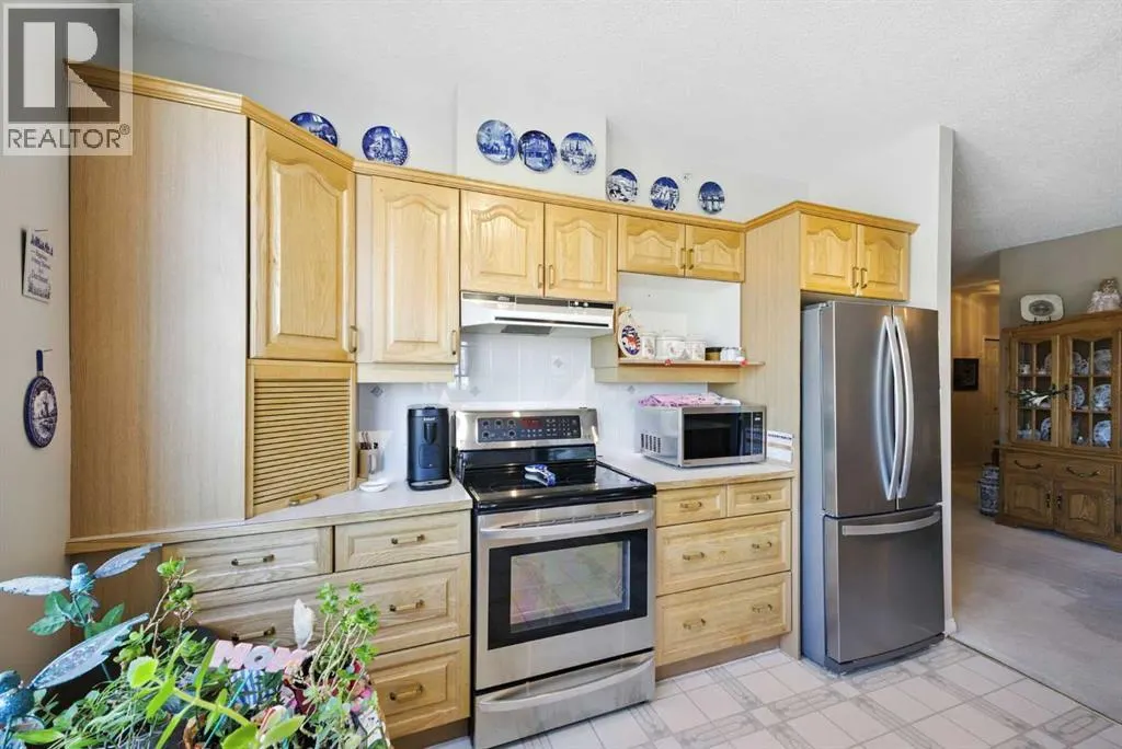 422, 5201 Dalhousie Drive NW