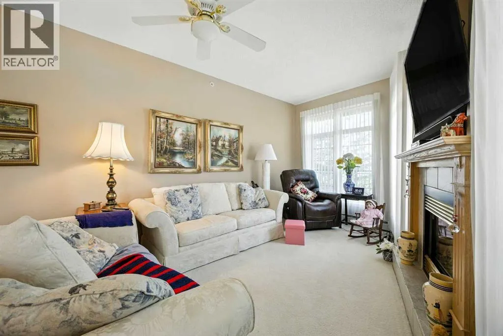 422, 5201 Dalhousie Drive NW