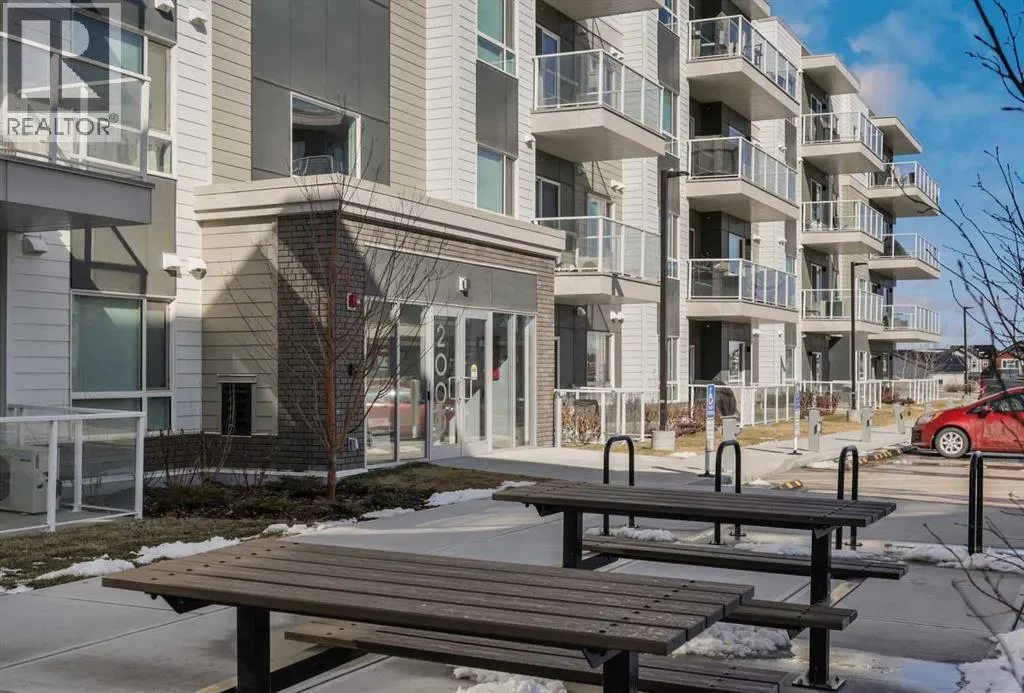 2307, 220 Seton Grove SE
