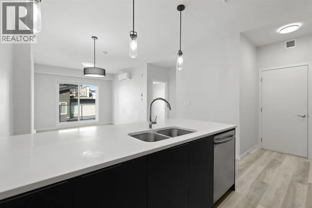 2307, 220 Seton Grove SE