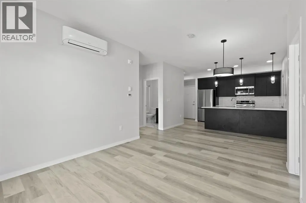 2307, 220 Seton Grove SE