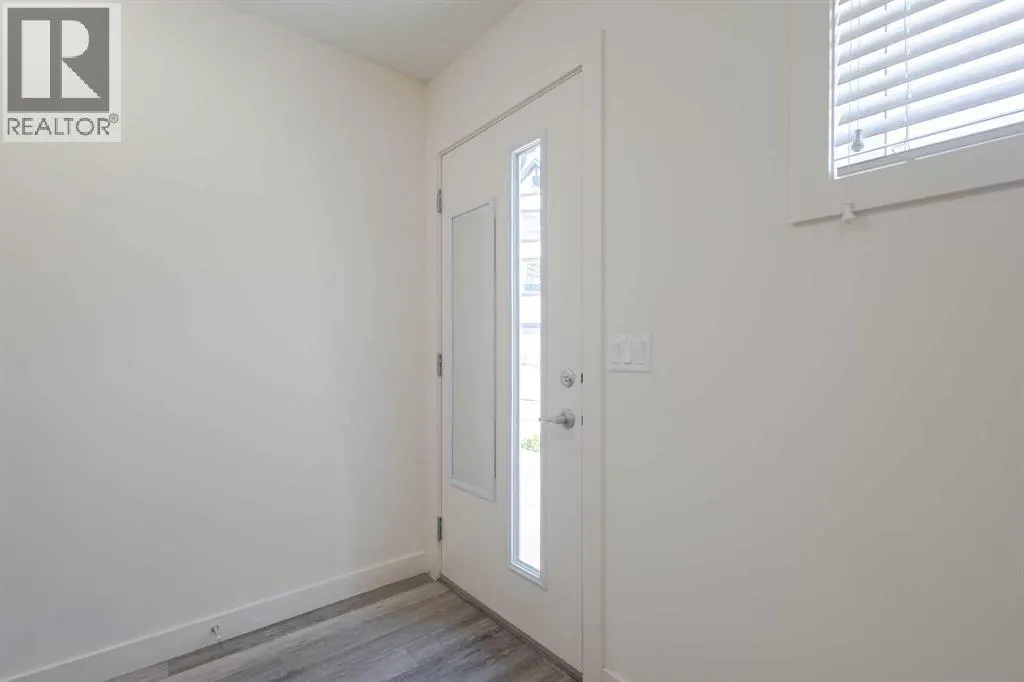 208, 11 Evanscrest Mews NW