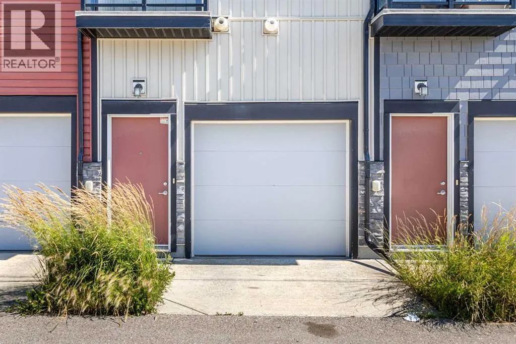 208, 11 Evanscrest Mews NW