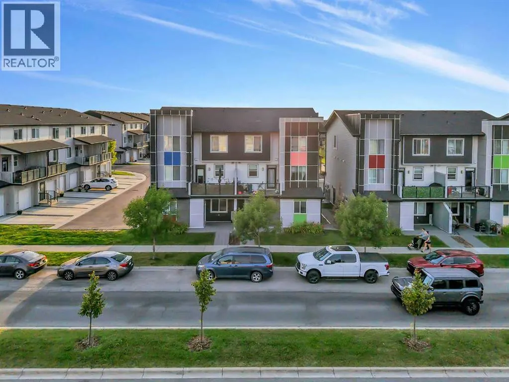 221 Redstone Street NE