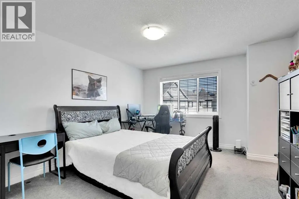 54 Cougar Ridge Mews SW