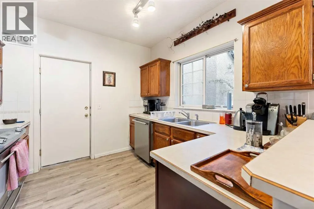 606, 1997 Sirocco Drive SW
