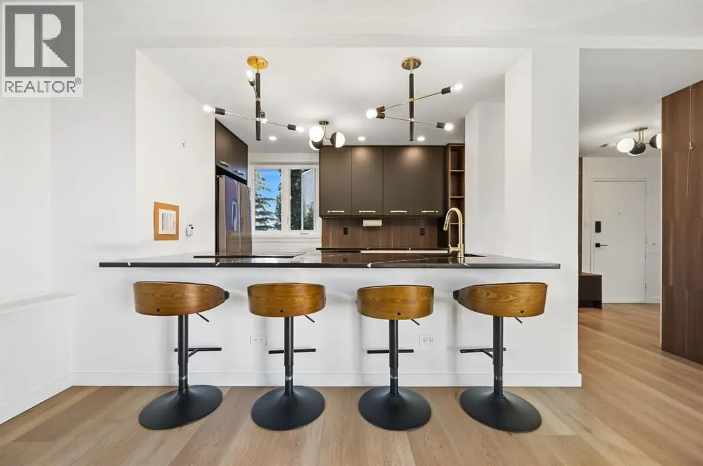 401, 3204 Rideau Place SW