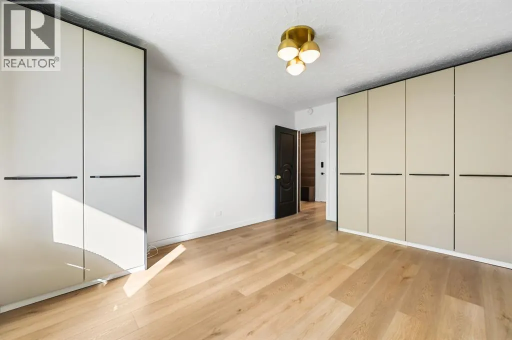 401, 3204 Rideau Place SW