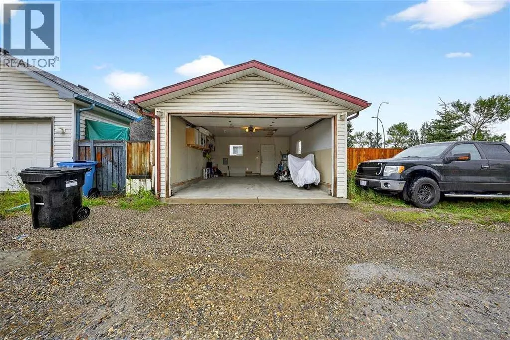 2103 Country Hills Circle NW