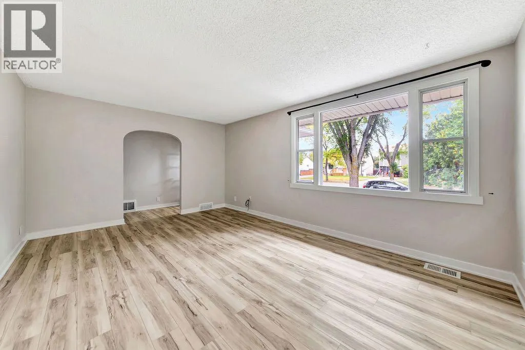 5610 50 Street