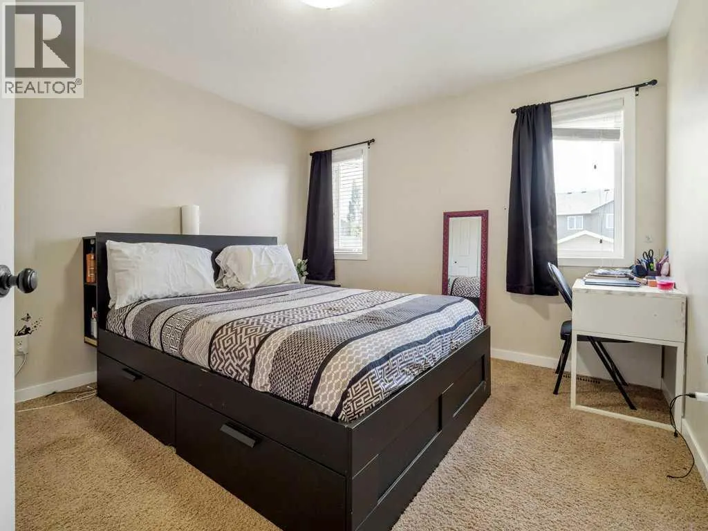 461 Lynx Terrace N