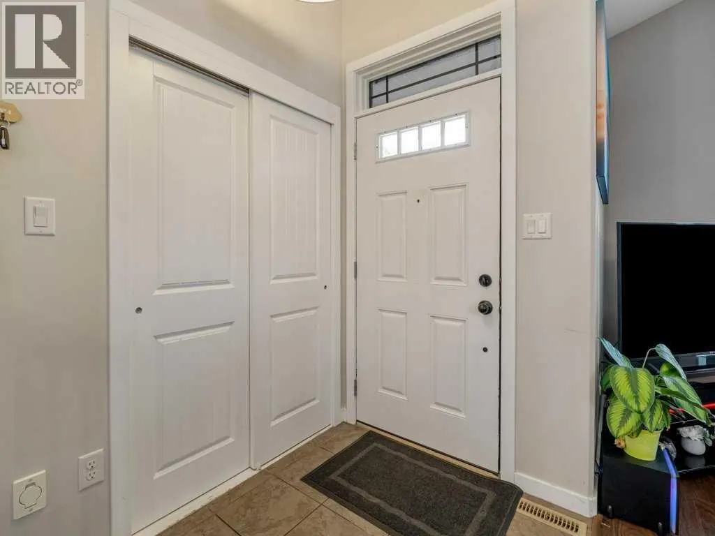 461 Lynx Terrace N