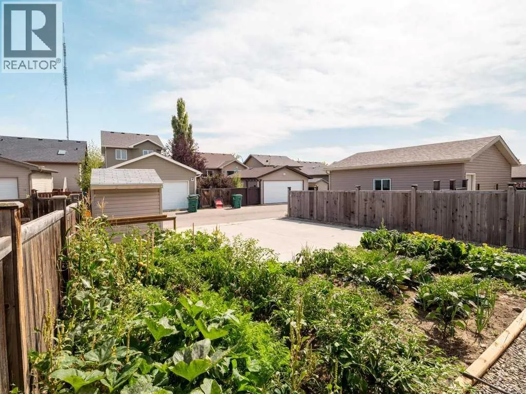 461 Lynx Terrace N