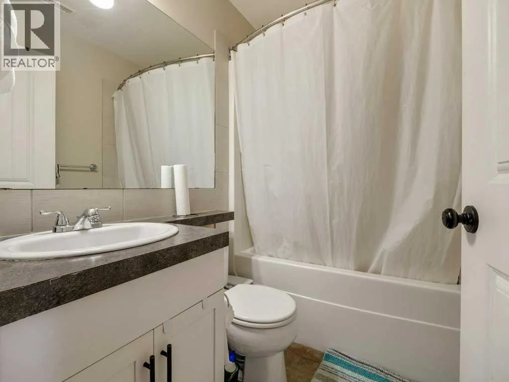 461 Lynx Terrace N