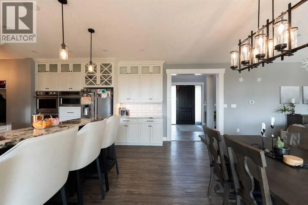 105 Whitetail Place W