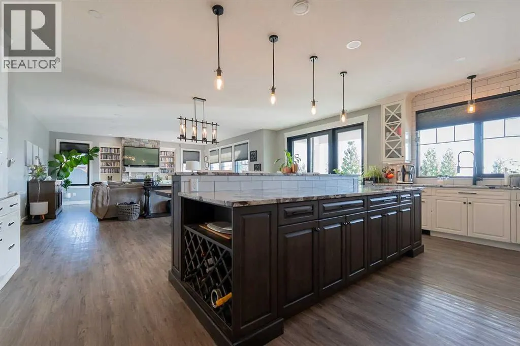 105 Whitetail Place W