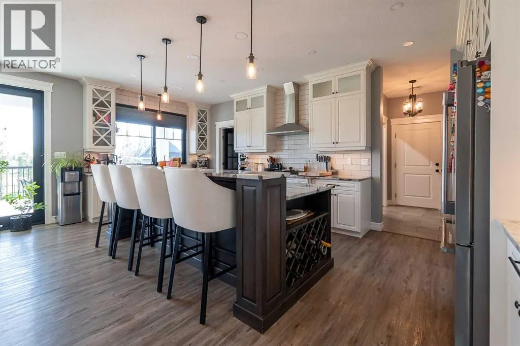 105 Whitetail Place W