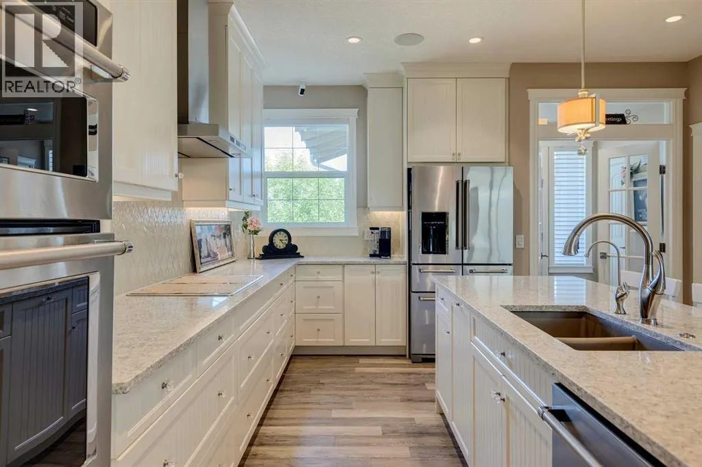 68 Mahogany Crescent SE