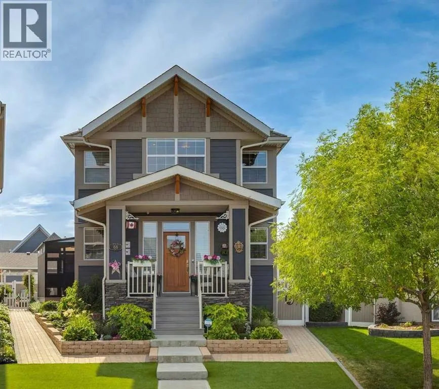 68 Mahogany Crescent SE