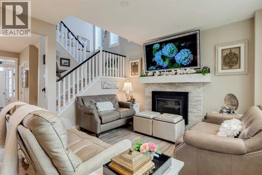 68 Mahogany Crescent SE